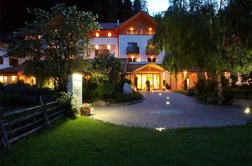 Hotel Bad Schoergau Sarentino Exterior foto
